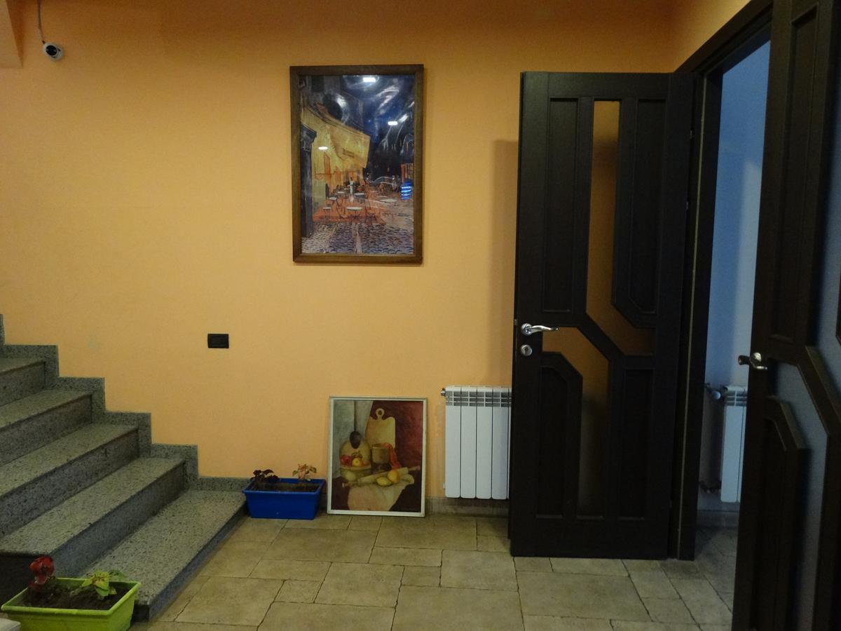 Destiny 1 Hostel 耶烈万 外观 照片