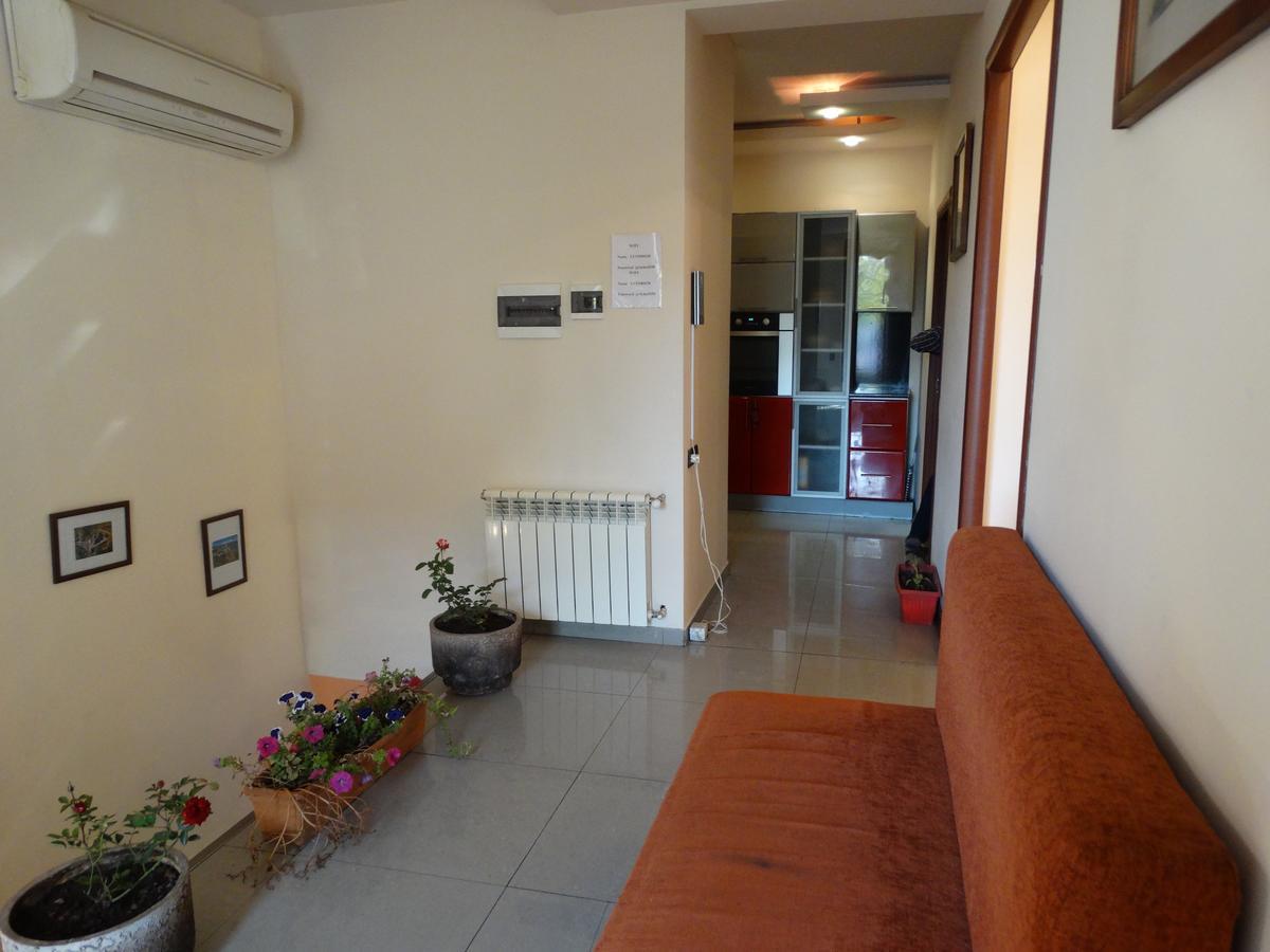 Destiny 1 Hostel 耶烈万 外观 照片