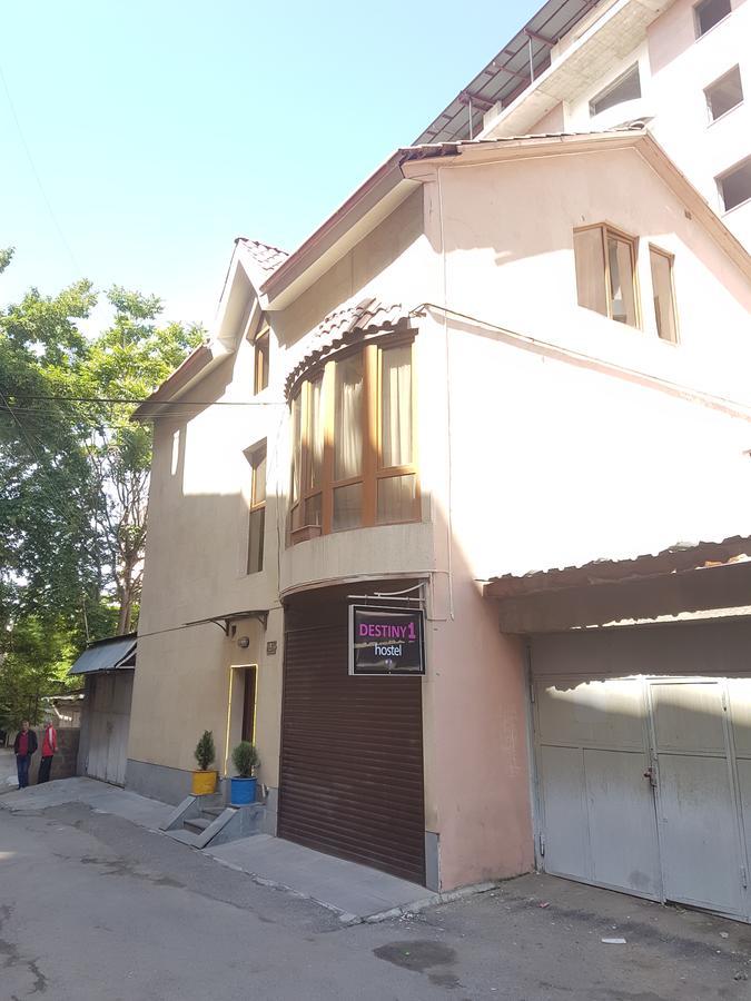 Destiny 1 Hostel 耶烈万 外观 照片